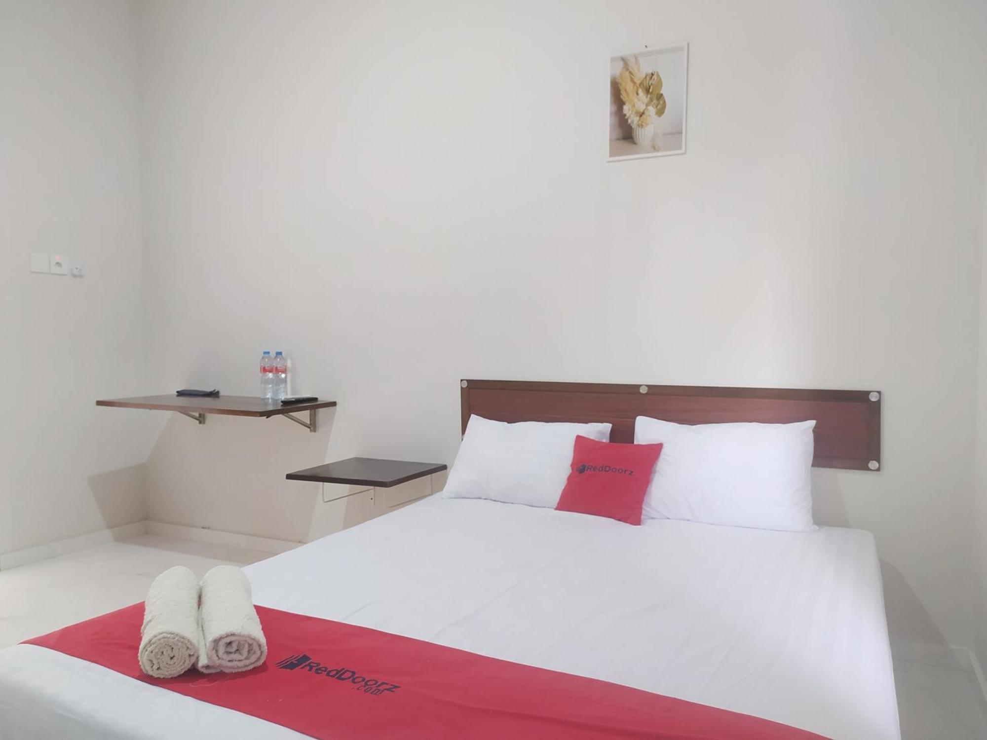 Reddoorz Syariah Near Stasiun Purwokerto Hotel Exterior photo
