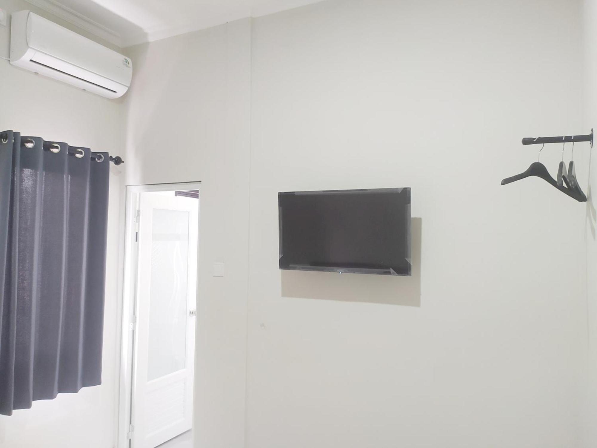 Reddoorz Syariah Near Stasiun Purwokerto Hotel Exterior photo